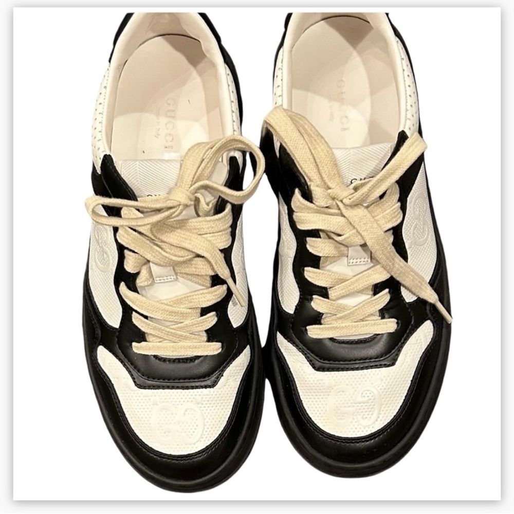 Gucci Black & Cream Women's Lace-Up Sneaker
